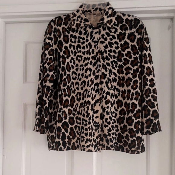 Tops - Vintage Merino Wool European Leopard print long sleeve top cardigan sweater